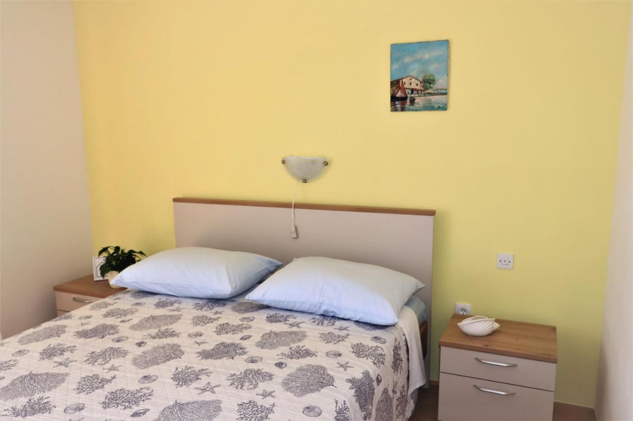 Family Rooms Moela Умаг Екстер'єр фото